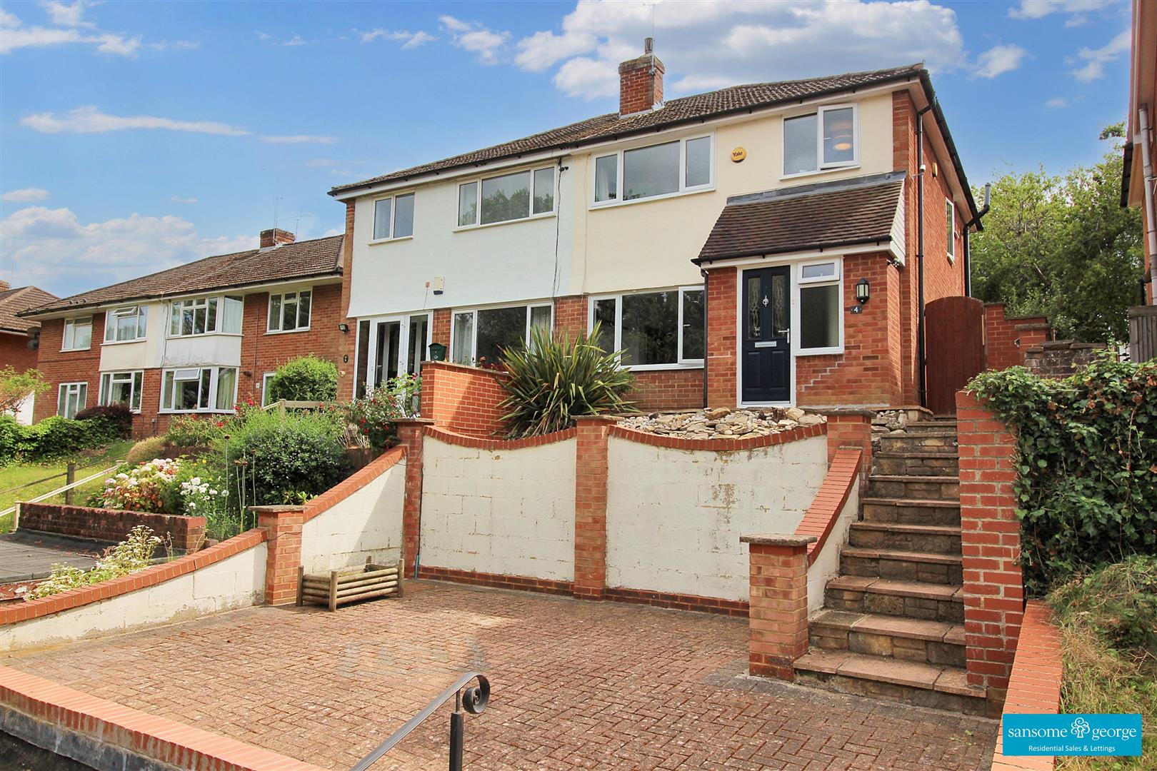 3 bed property in Taff Way, Tilehurst